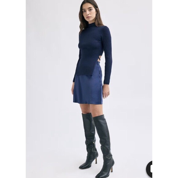 ARITZIA BABATON Slip Skirt Size 0 Blue Satin New without tags Coquette - Picture 1 of 7